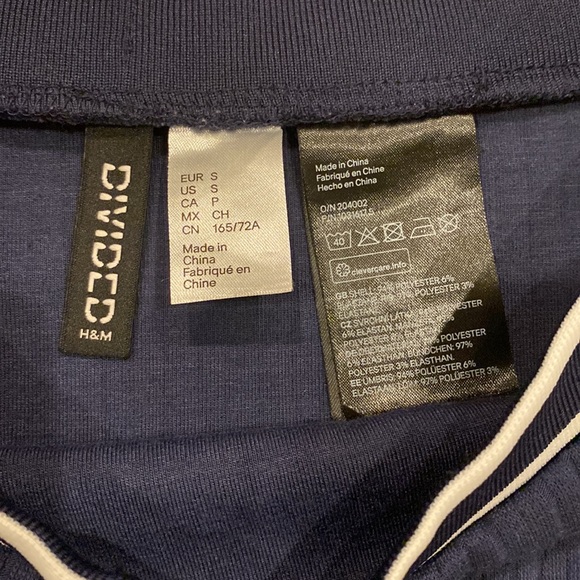 H&M Divided Braided Navy Blue Mini Skirt Size Small - Picture 4 of 5